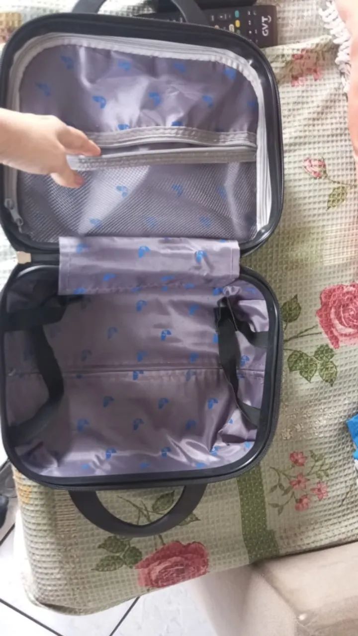 Frasqueira bagagem de mão em ABS Arara Dourada - Foto 3