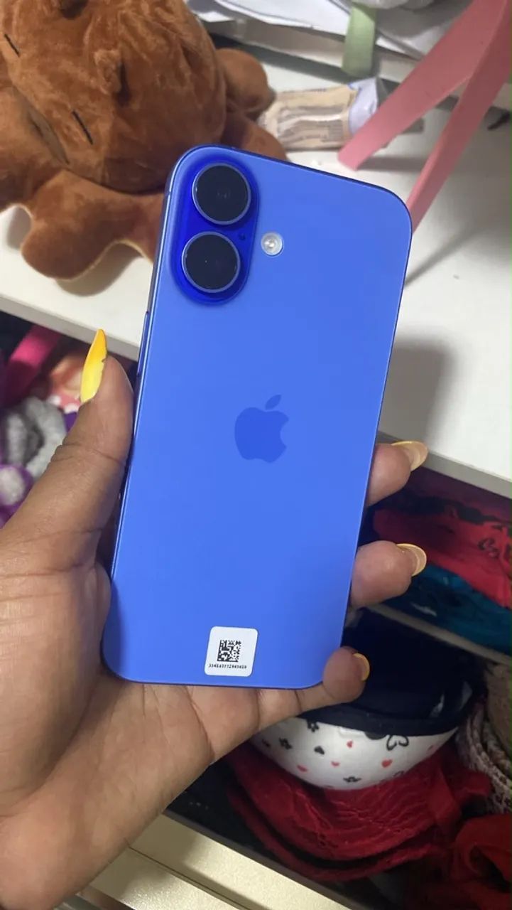 iPhone 16