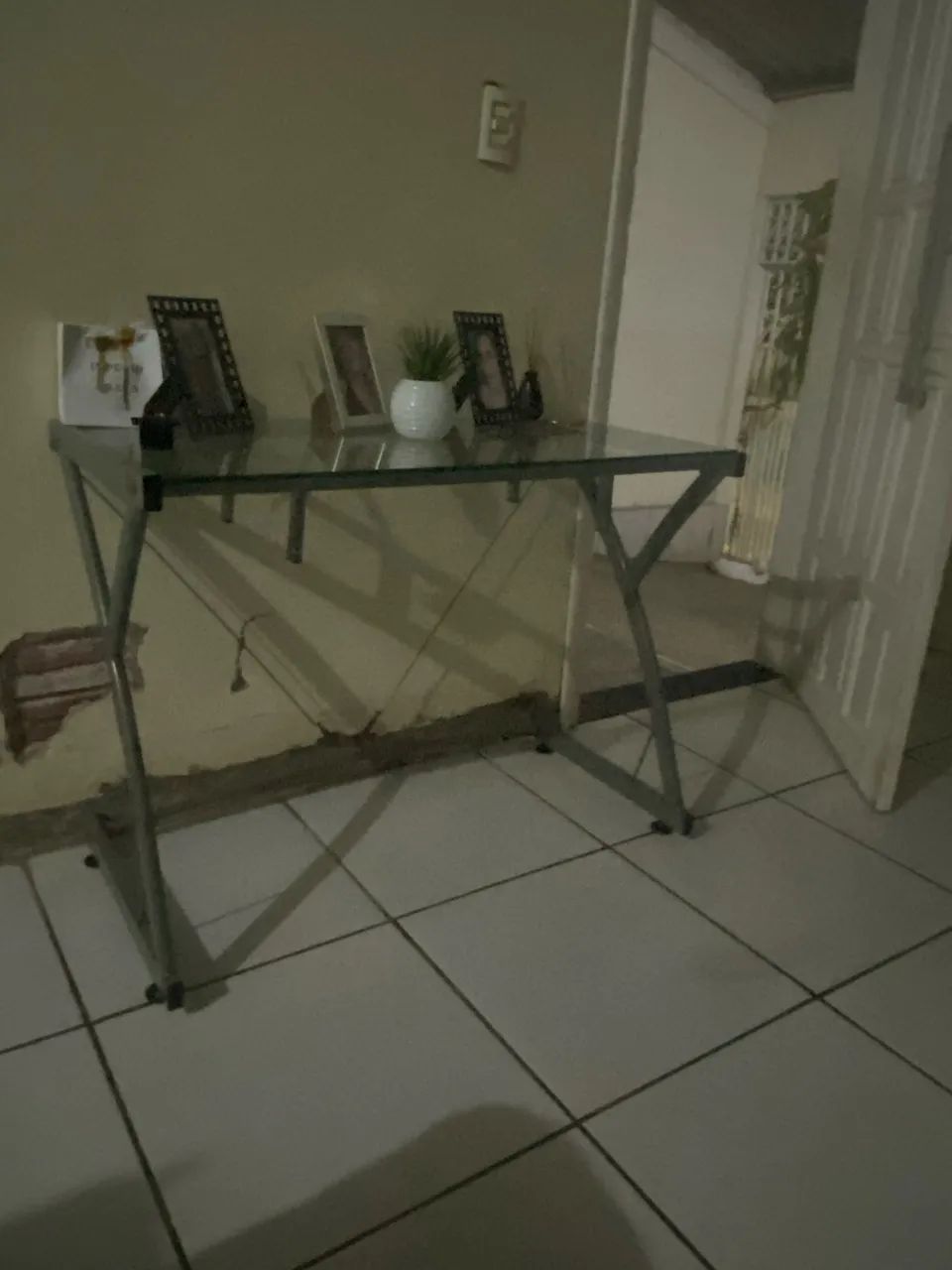 Mesa de estudo e aparador - Foto 2
