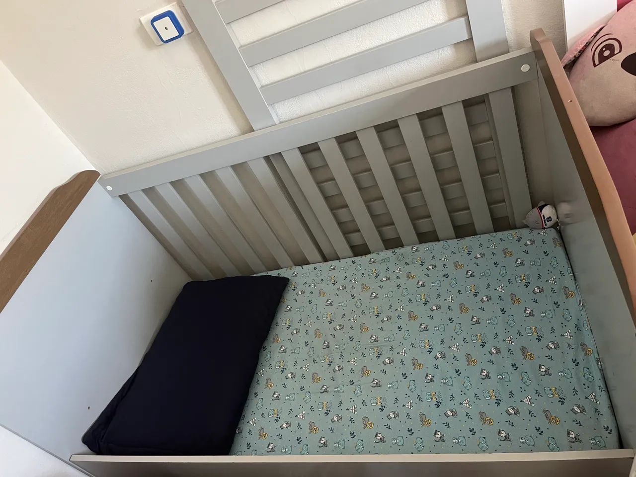 Berço com colchão 