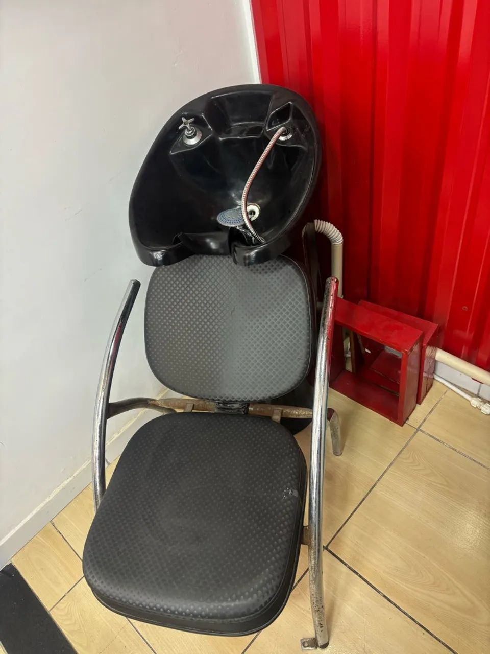 Vendo lavatório semi novo 