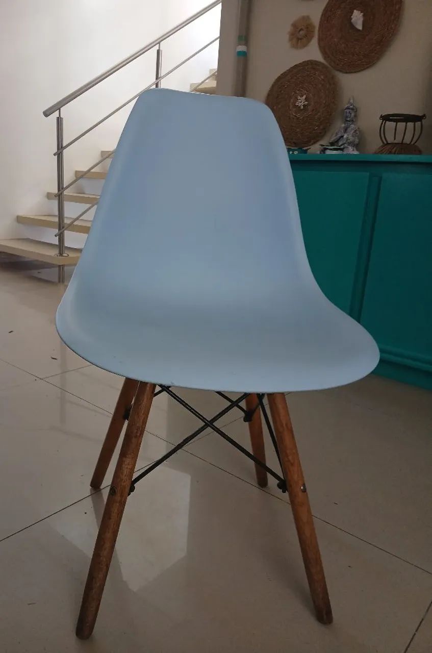 Cadeira eifel azul claro - Foto 2