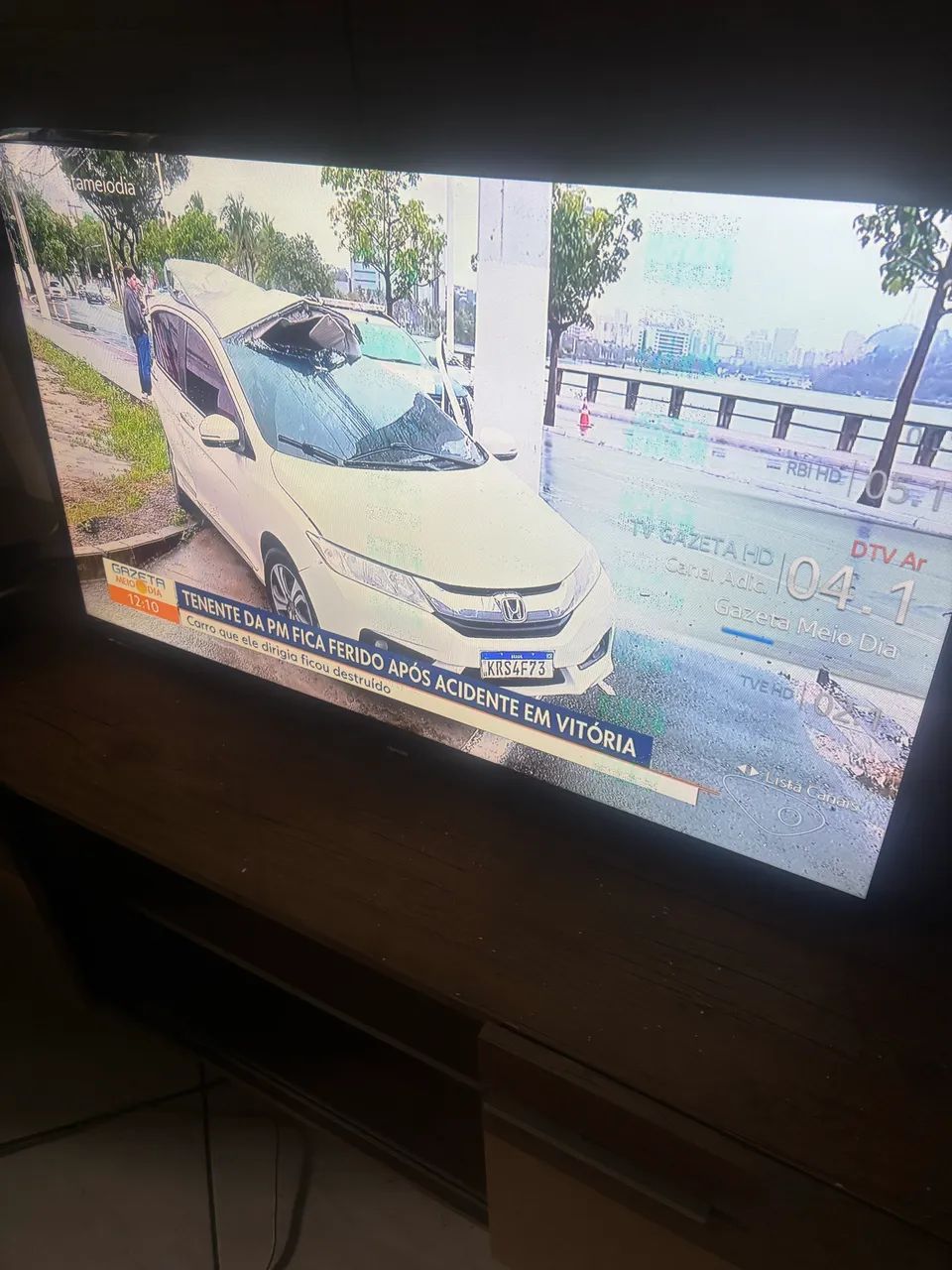 VENDO TV SAMSUNG 42 POLEGADAS COM PROBLEMA  - Foto 2