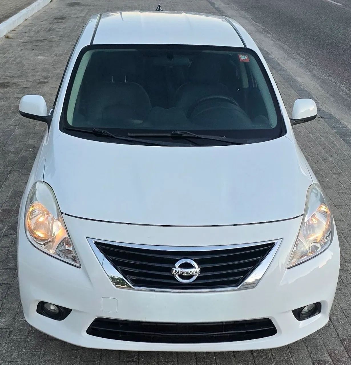 Nissan Versa 1.6 16V FLEX SL 4P MANUAL 2014