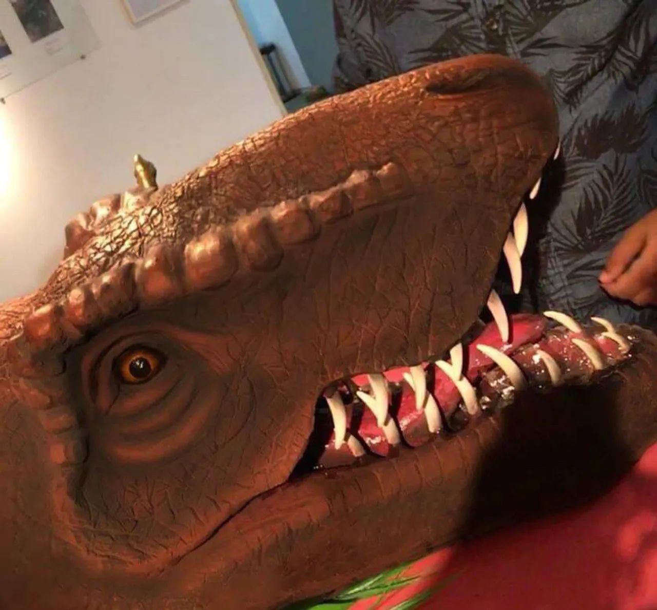 Tiranossauro Rex - Jurassic Park - estátua cabeça  - Foto 3