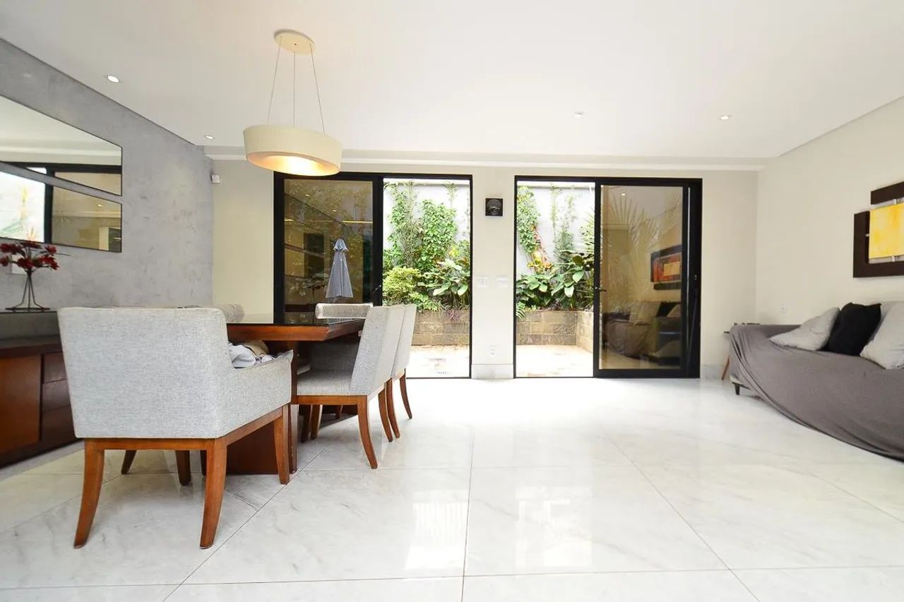 Casa à Venda - Santo Antônio, 6 Quartos, 420 m2