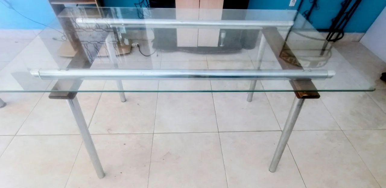 Mesa de vidro 1,55mt por 0.80cm