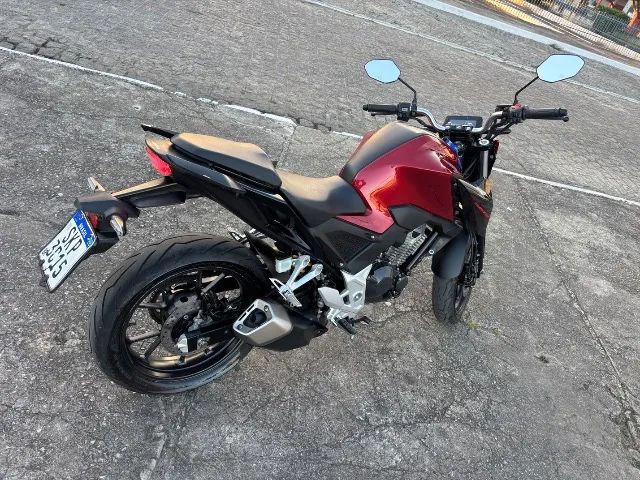Vendo cb 300f 2025 - Foto 2