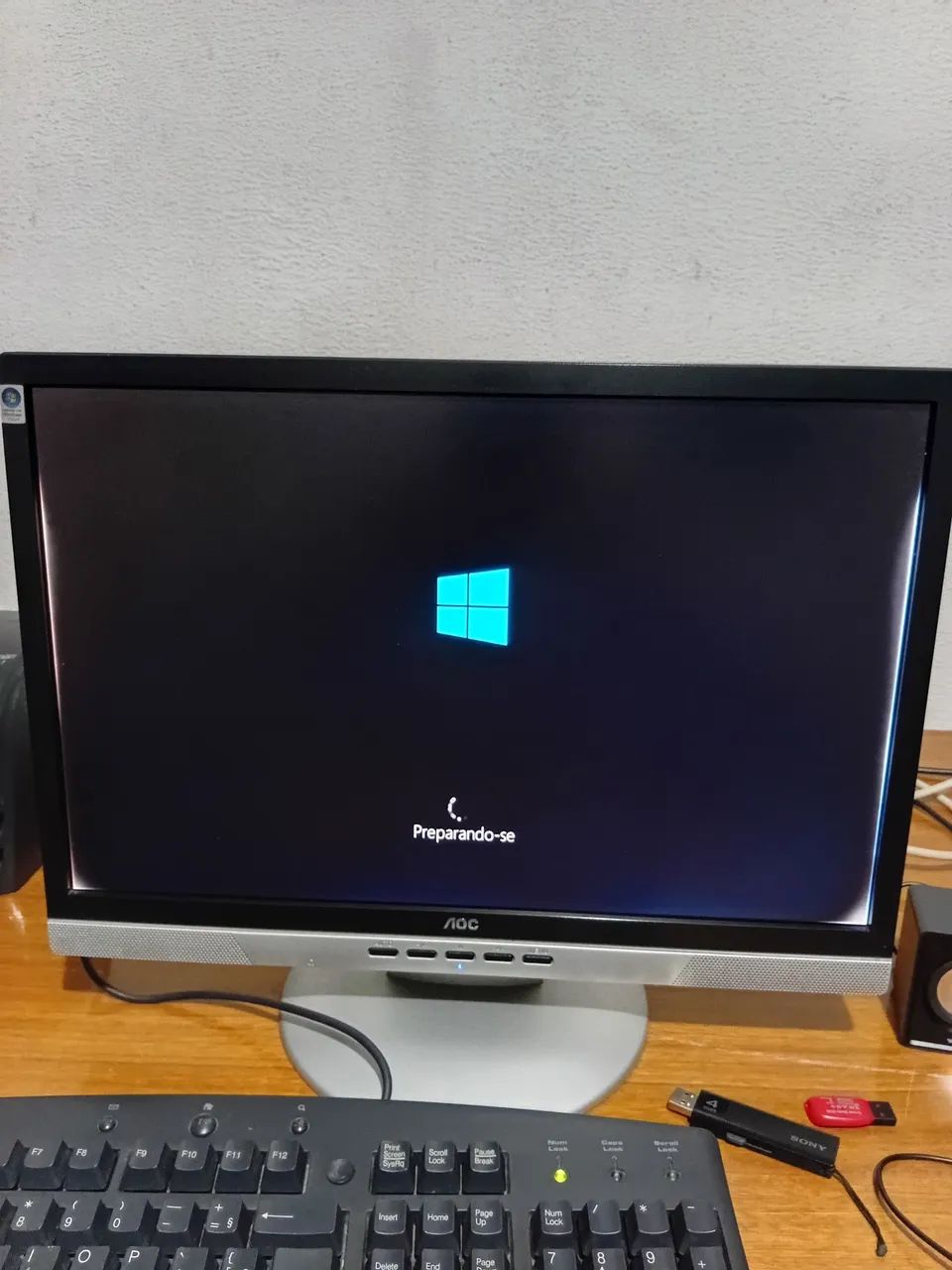 Monitor AOC
