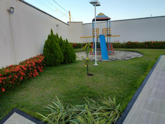 Linda casa em condomínio com ótima localização - Foto 7