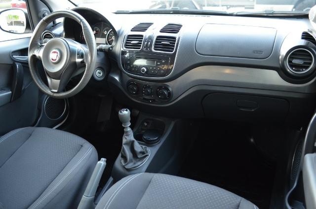 Fiat Grand Siena attractive 14 flex 4p manual * completo*63.000 km - Foto 10