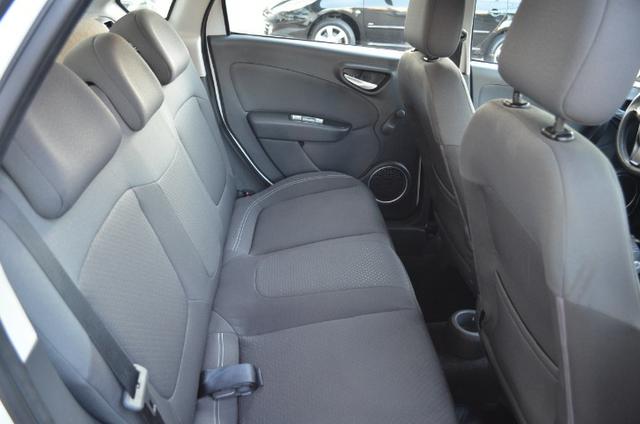 Fiat Grand Siena attractive 14 flex 4p manual * completo*63.000 km - Foto 11