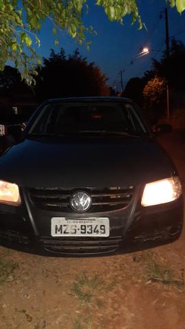 Vendo Esse gol 1.0 BASICO carro bem conservado tanto a lata quanto o motor - Foto 6