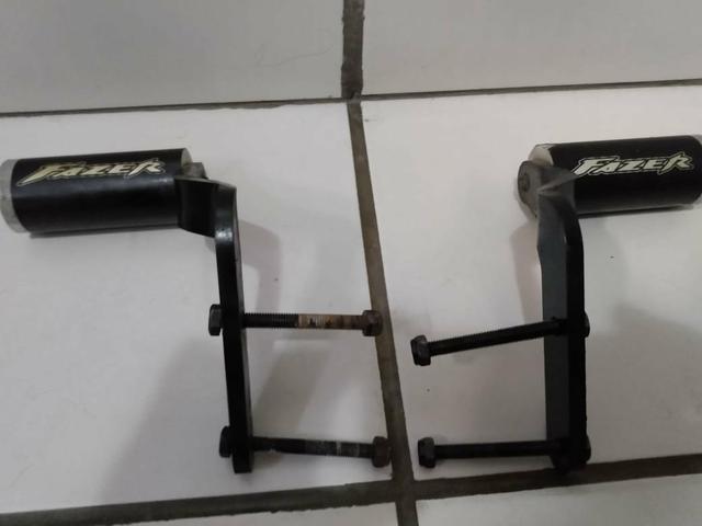 Slider fazer 250