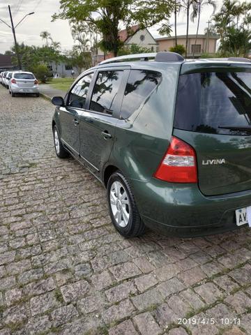 Livina 2013 ótimo estado - Linda