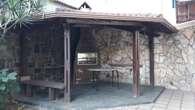 Excelente casa em ponto nobre do caiçara - Foto 11