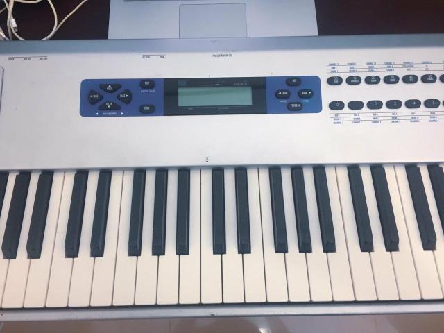 Teclado sintetizador - Alesis QS8.2 - Foto 3