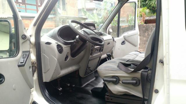 Renault master 2.5 minibus 16 lugares teto alto R$28.000 pra troca R$32.000 - Foto 6