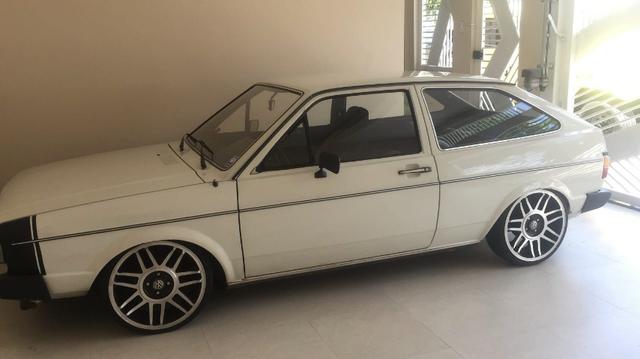 Gol Bx 1982 com rodas aro 17, suspensao fixa legalizada