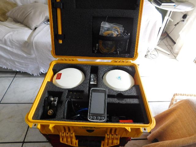 Vendo GPS Trimble R4 RTK - R$40.000,00