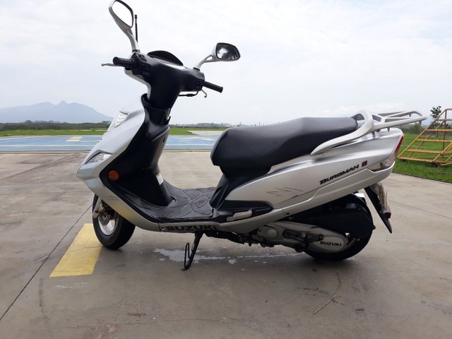 SUZUKI BURGMAN 2011/12