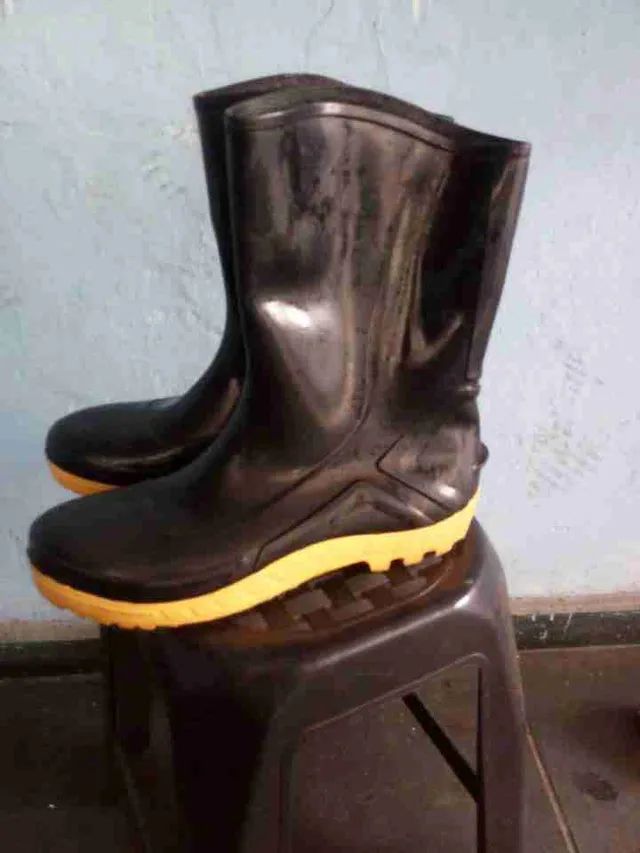 Bota numero 45