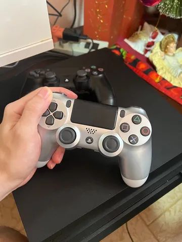 Console ps4 pro 2 controles  +483 anúncios na OLX Brasil