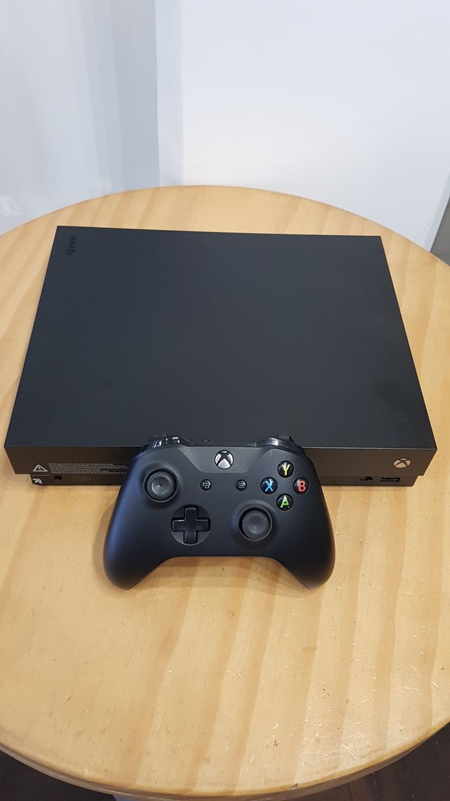 Xbox One X com 1 Controle - Videogames - Centro Histórico, Porto