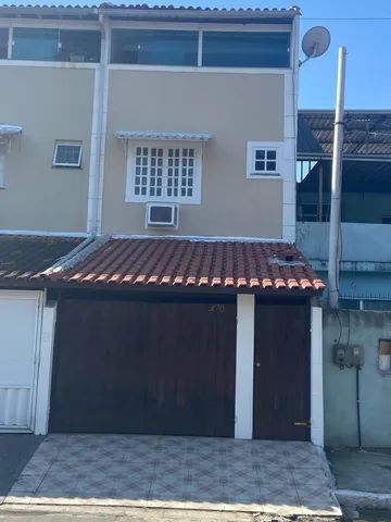 Casa de rua para Locação 3 Quartos, 2 Vagas, 150M², Moqueta, Nova