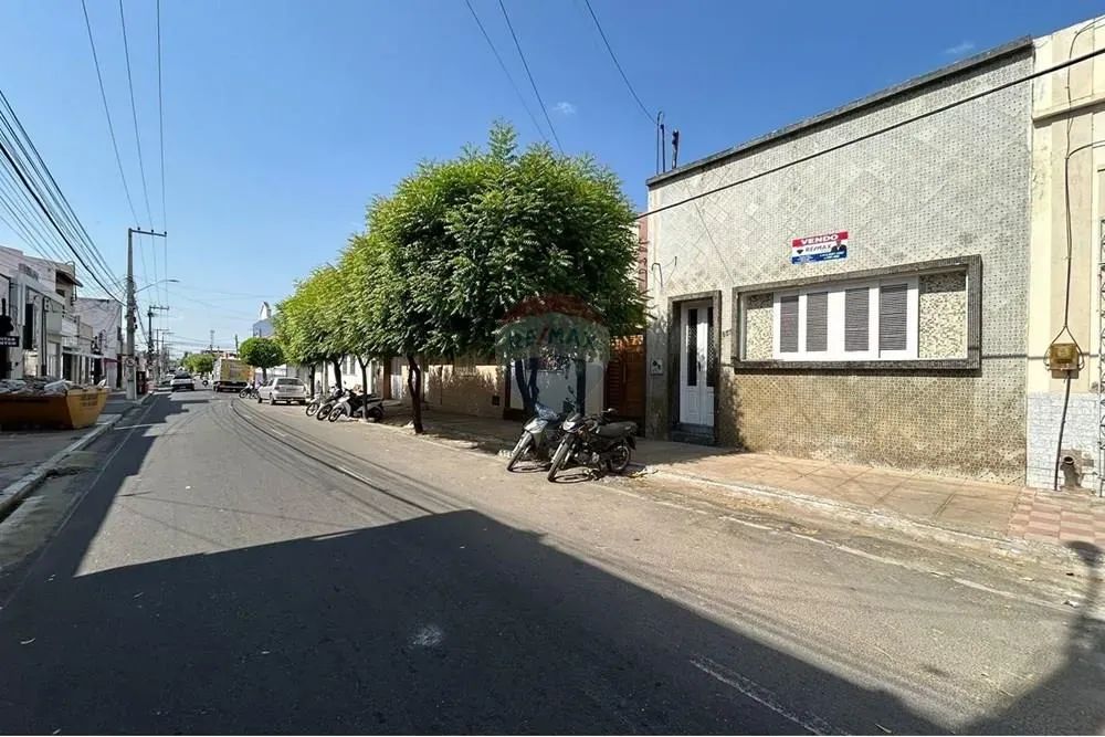 Casa de 132,50m² à venda, na Rua 15 de Novembro, em Iguatu/CE - Foto 4