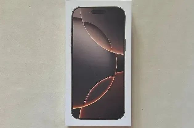 IPhone 16 Pro Max  - *natural*