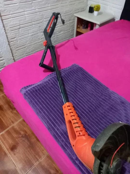 aparador de grama tramontina ap 1000vats potência voltagem 220  - Foto 3