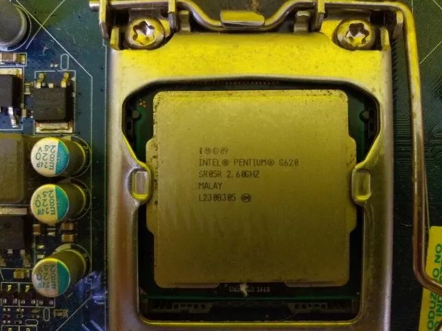 Placa Mãe Pcware Ipmh61p1 com defeito + Processador + Cooler  - Foto 3