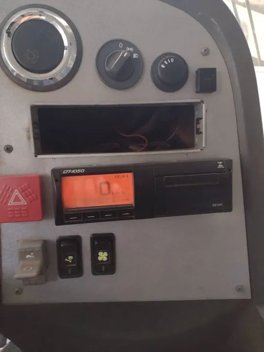 Ônibus IVECO Escolar 150S21  - Foto 15