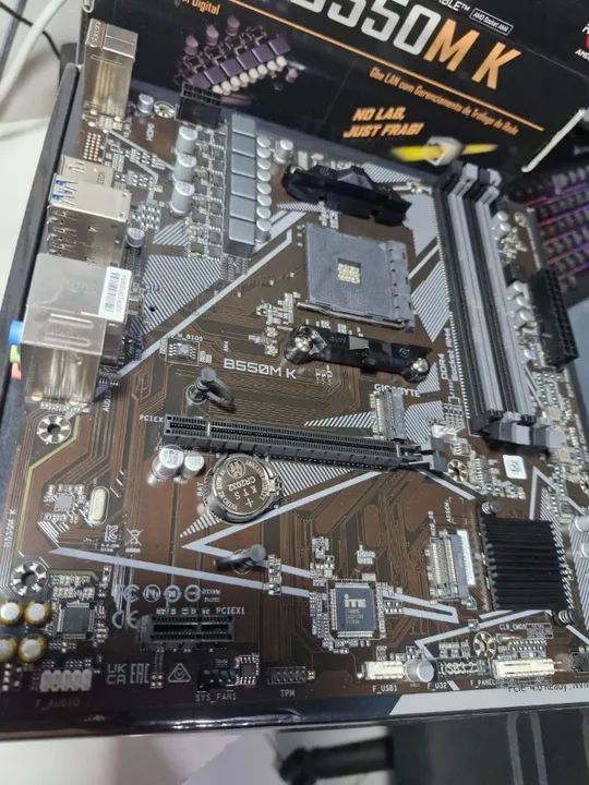 Placa Mãe b550 Gigabyte Nova 1 Ano de Garantia - Foto 3