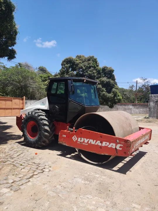 Rolo Compactador Dynapac CA 250 ano 2012