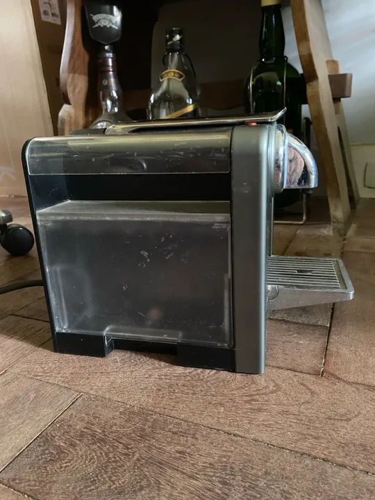 Cafeteira Nespresso Lê cube - Foto 2