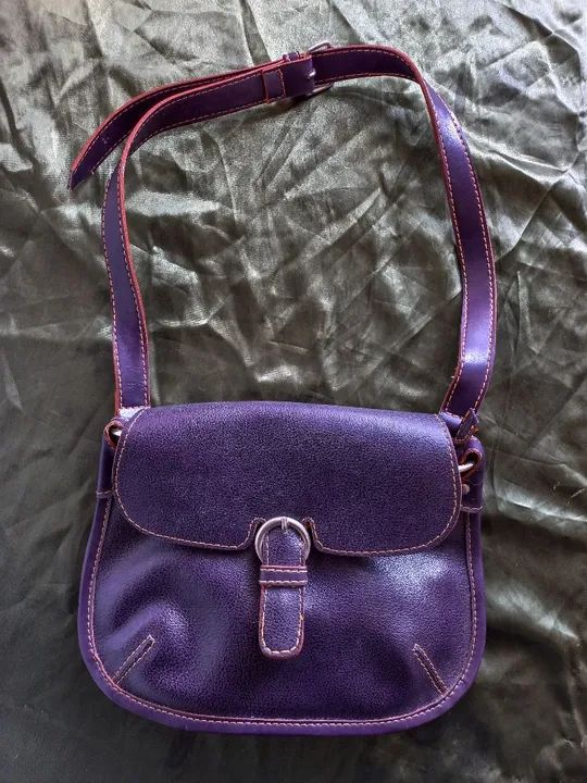 Bolsa de Couro Vintage Roxa 