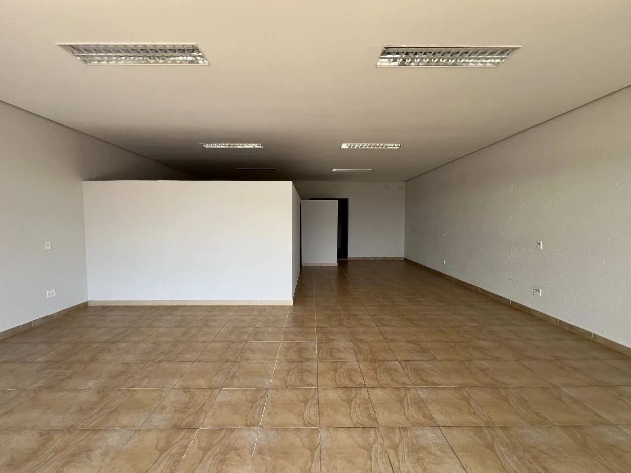 Salão para aluguel, Centro - Rio das Pedras/SP - Foto 3
