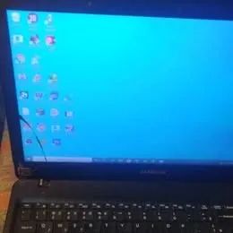 Notebook Samsung Essentials E34(com problema em tela e dobradiça) + Memoria ram extra 8gb  - Foto 3