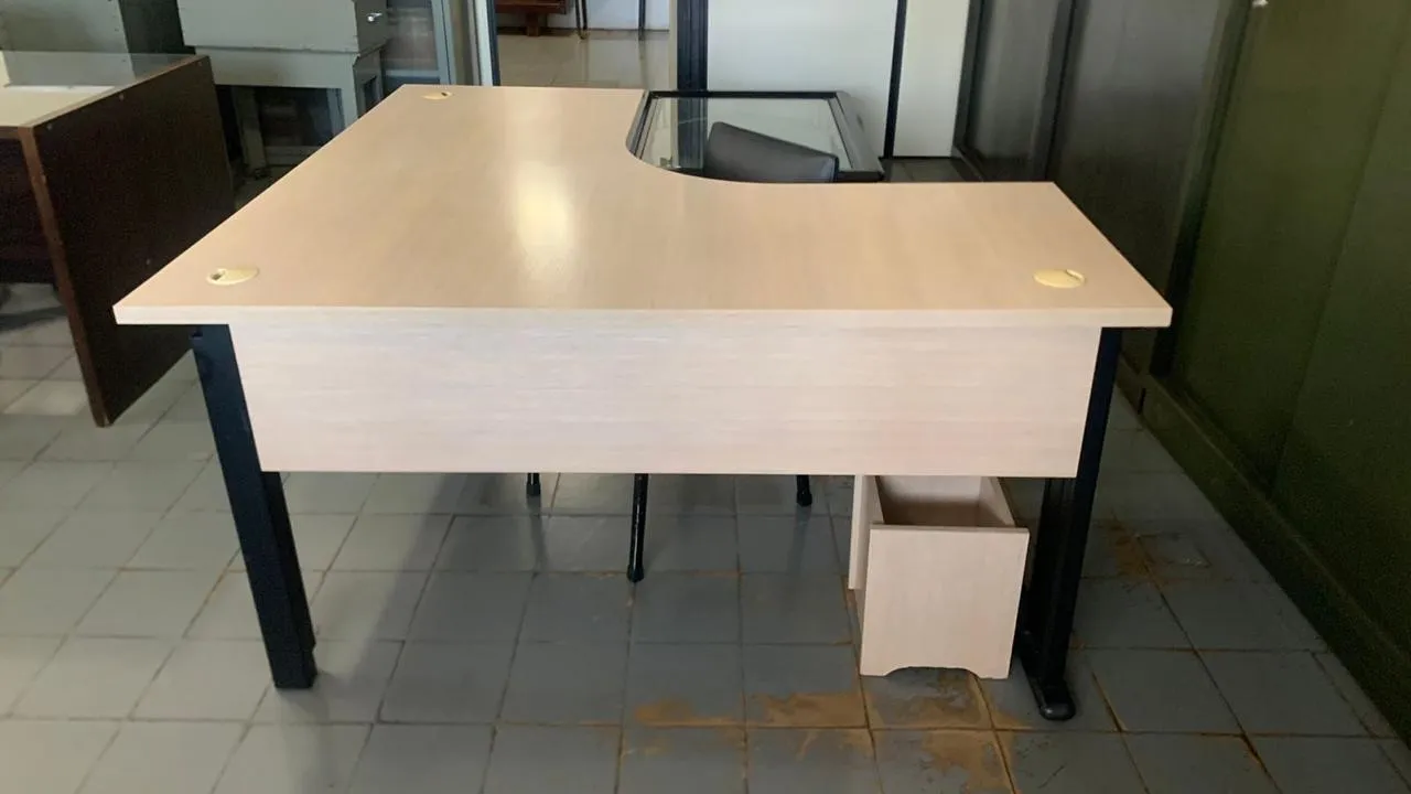Mesa para escritório