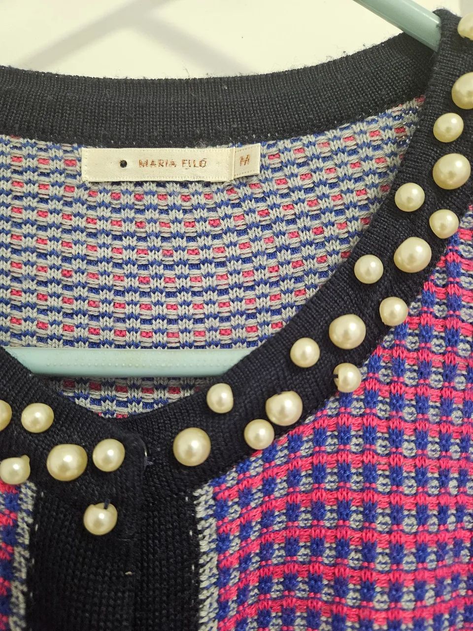 Cardigan Feminino com Detalhes em Pérolas - Maria Filo- P - Foto 3