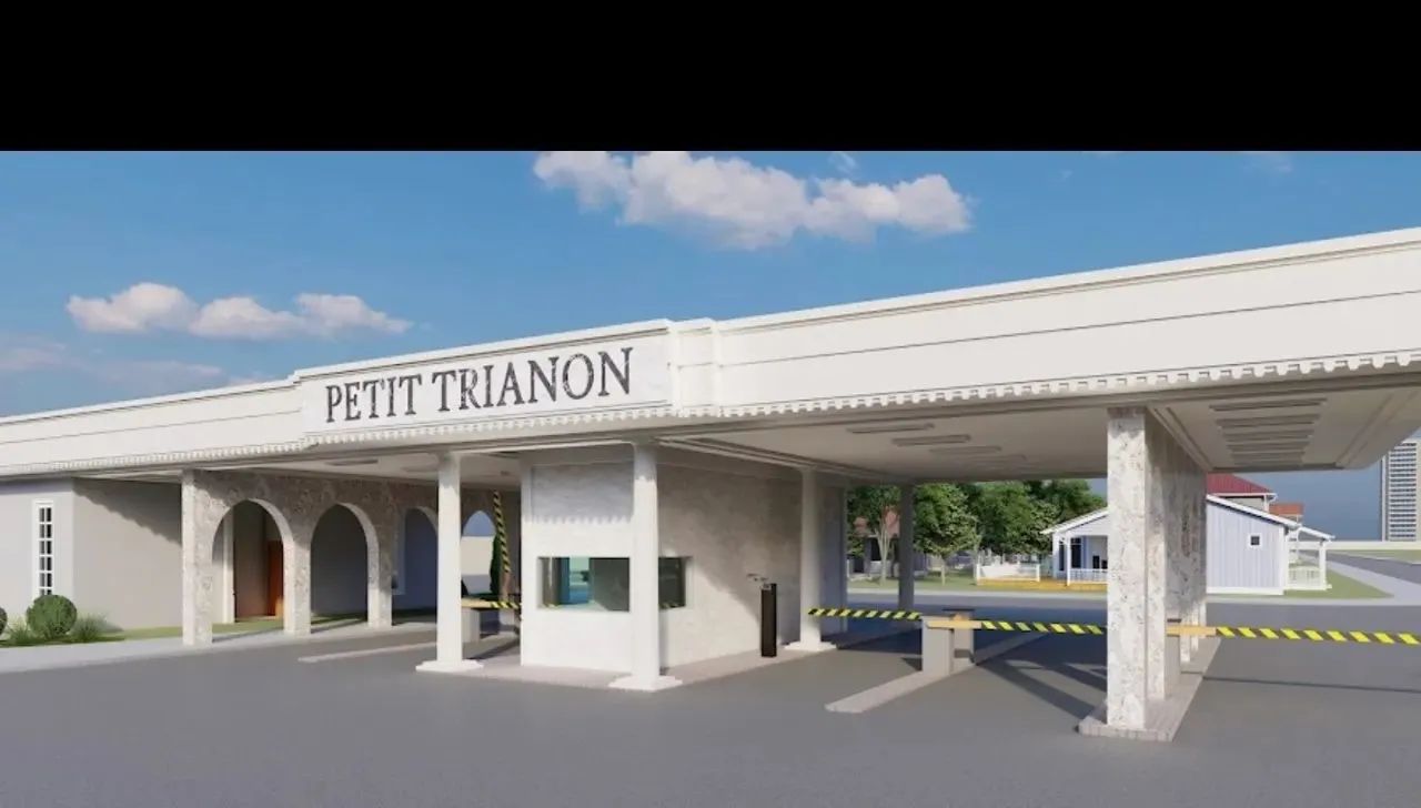 Lote 300 metros Petit Trianon