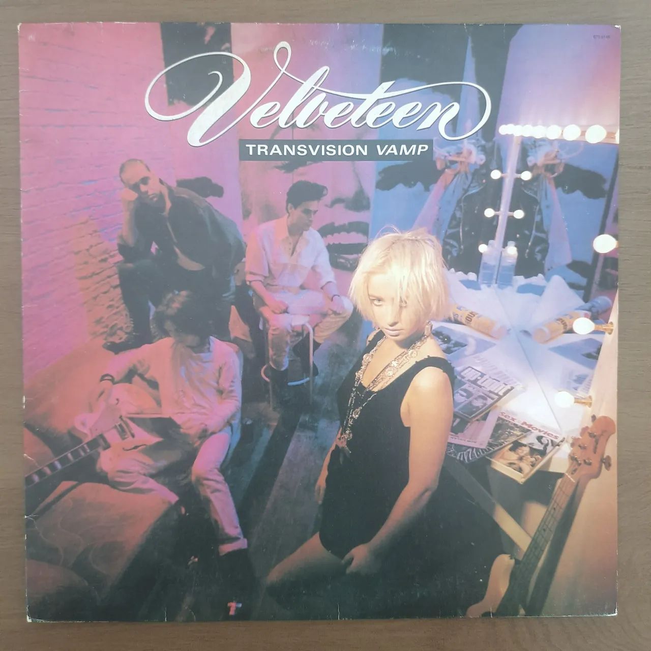 LP Transvision Vamp - Velveteen 