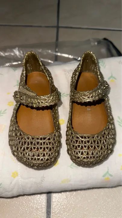 Sapatilha Dourada Melissa Campanha