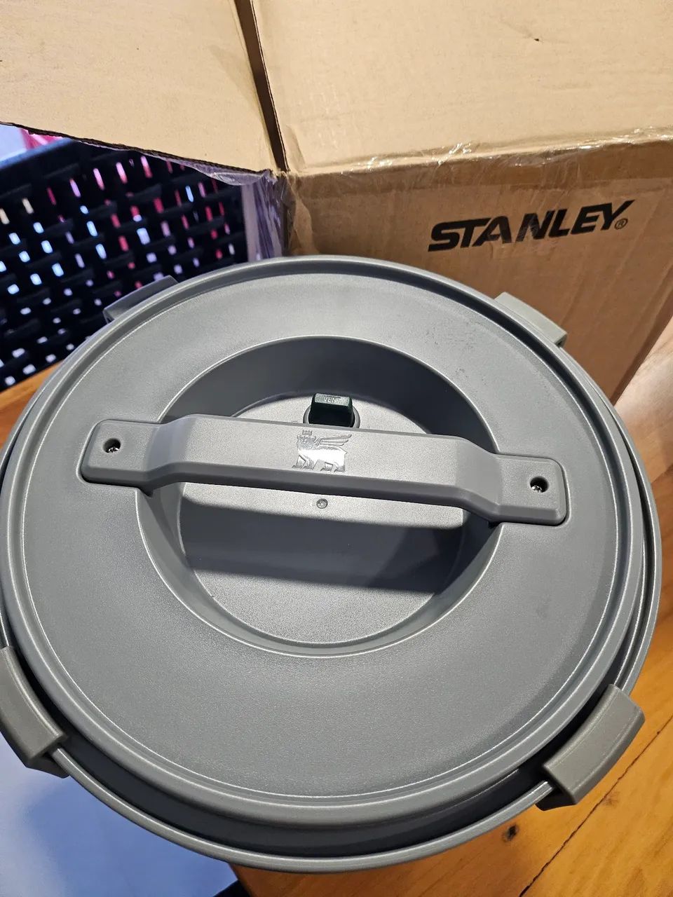 Jug Térmica Stanley Green 7.5L - Nova Original - Foto 6