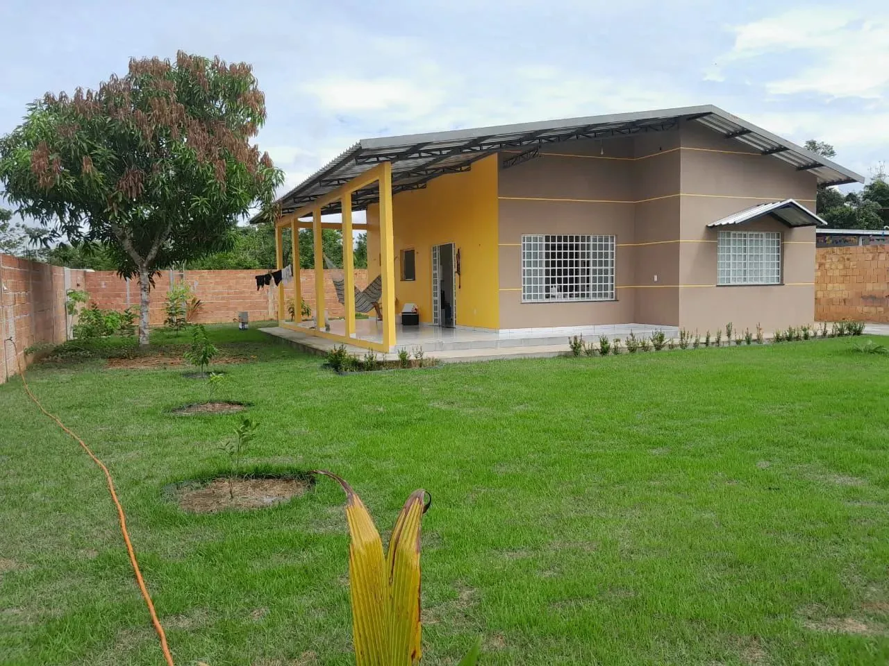 Casa na chácara maiapolis
