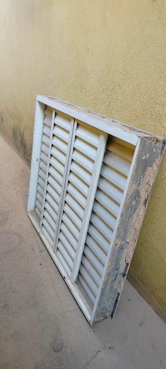 Janelas em ferro com Grade - Foto 2