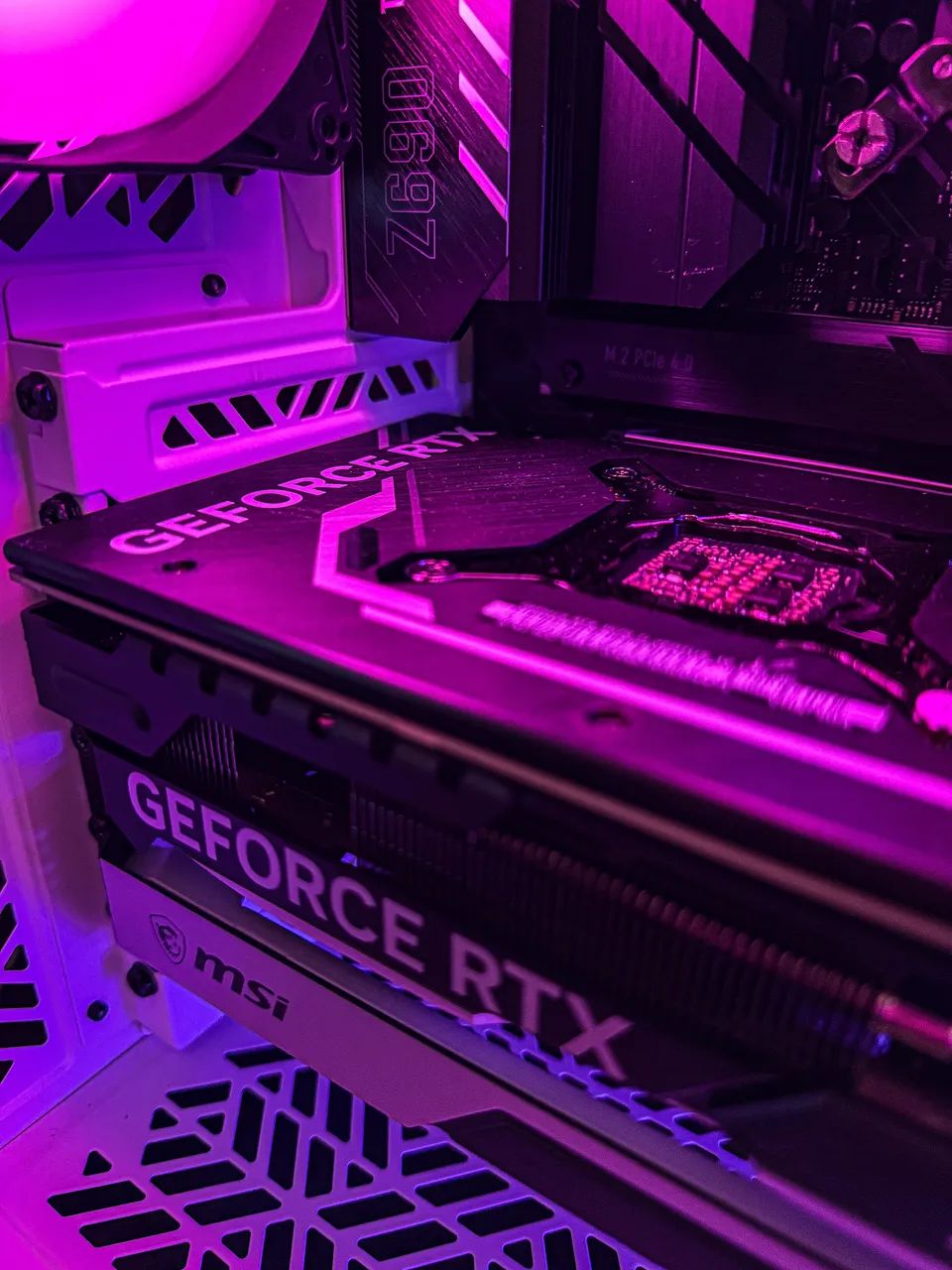 PC Gamer i7 13700K | RTX 4070 Ti | 64 GB RAM | WaterCooler 360mm | 2TB M.2 + SSD + 4TB HDD - Foto 3