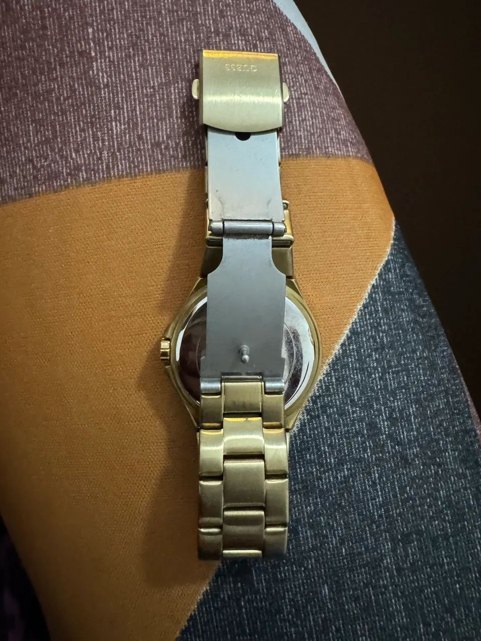 Relógio Guess Feminino Aço Dourado ORIGINAL  - Foto 3